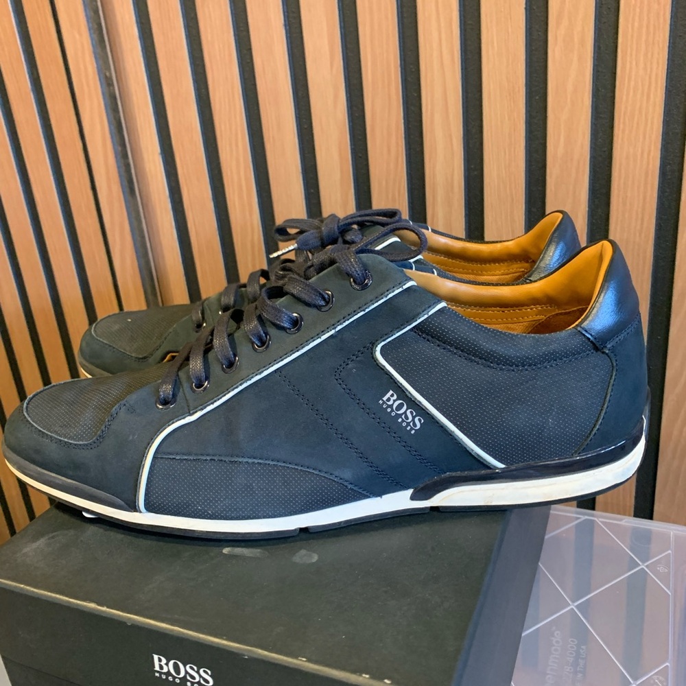 Hugo Boss Men's Navy & Tan Low-Top Sneakers